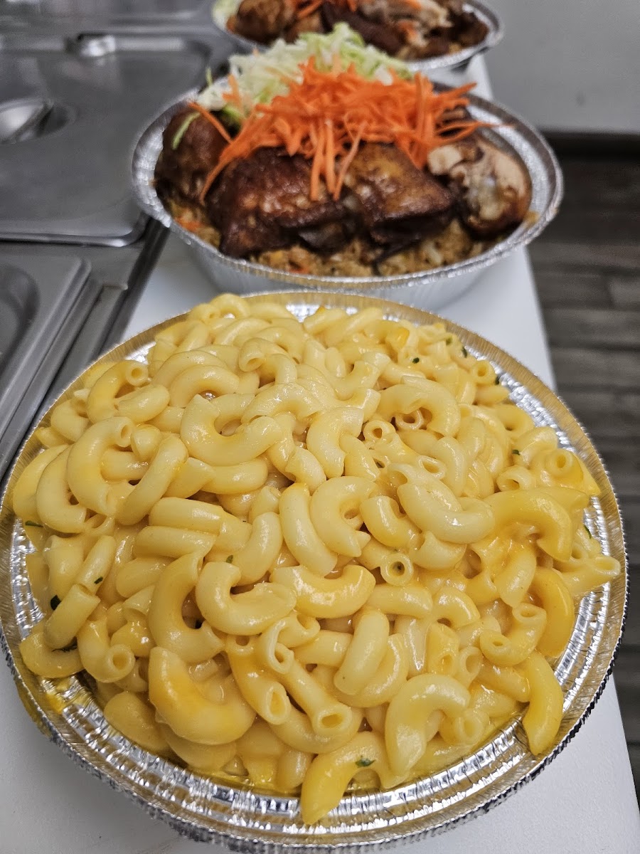 Navina's Cuisine Llc / Navina’S Caribbean Cuisine & Market